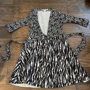 Diane Von Furstenberg NWOT 8 Black / White Dress